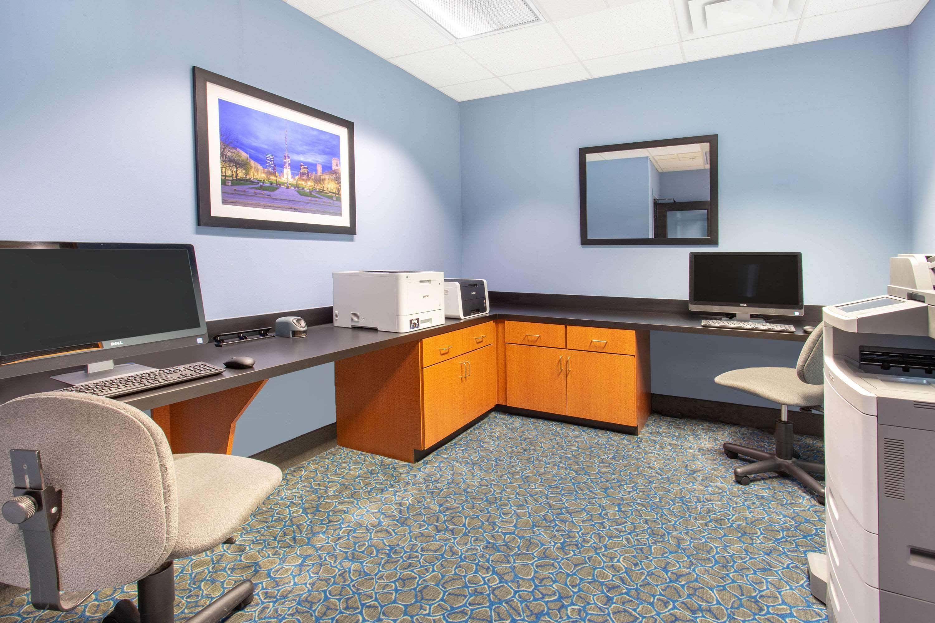 מלון Wingate By Wyndham Indianapolis Airport פליינפילד מראה חיצוני תמונה